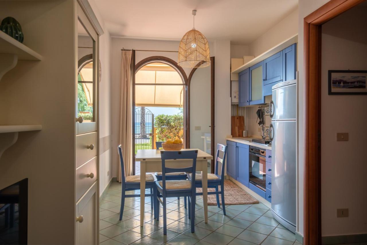 Residence L'Arcipelago Appartamenti Fronte Mare Con Ampio Balcone Capo d'Orlando Exterior photo