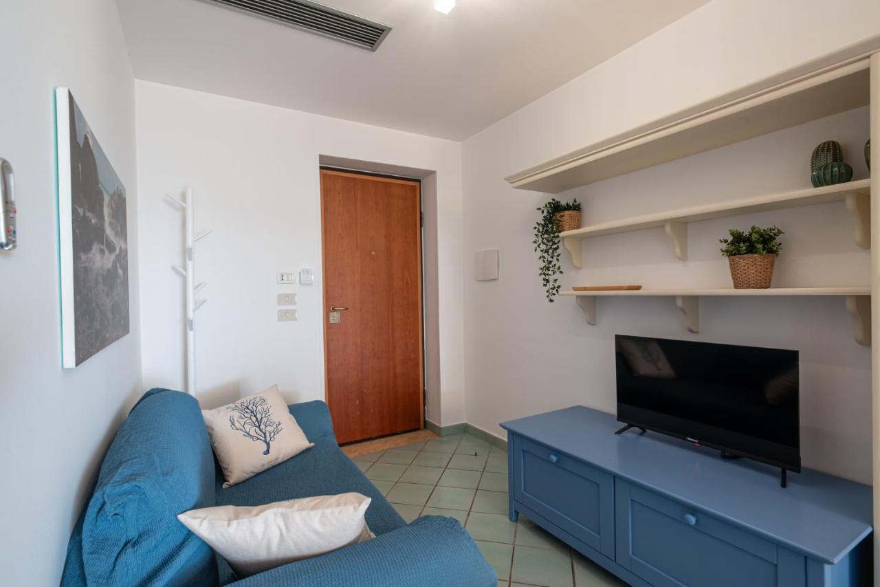 Residence L'Arcipelago Appartamenti Fronte Mare Con Ampio Balcone Capo d'Orlando Exterior photo