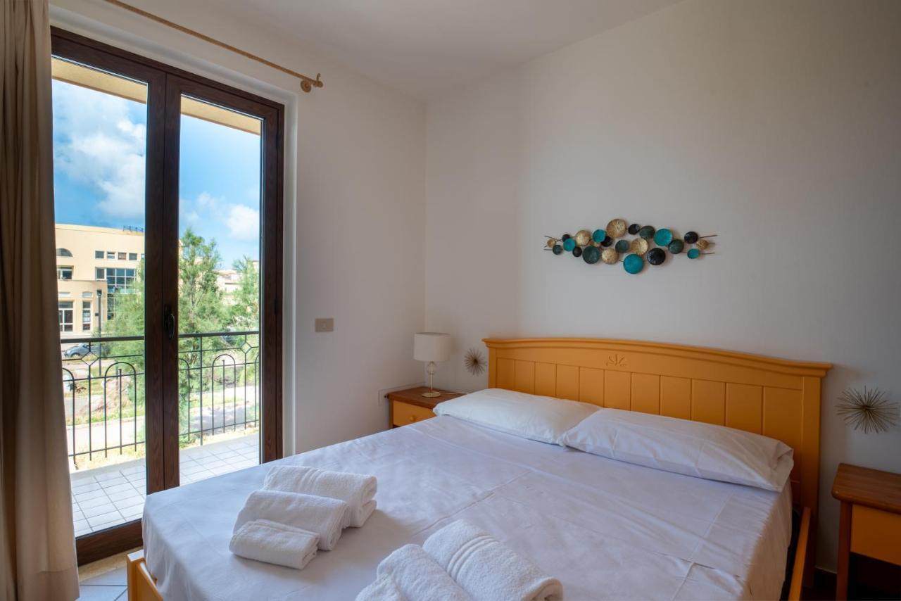 Residence L'Arcipelago Appartamenti Fronte Mare Con Ampio Balcone Capo d'Orlando Exterior photo