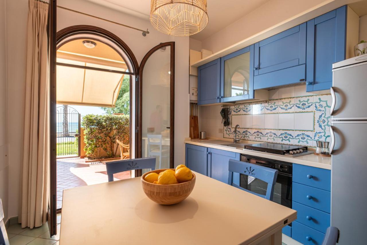 Residence L'Arcipelago Appartamenti Fronte Mare Con Ampio Balcone Capo d'Orlando Exterior photo